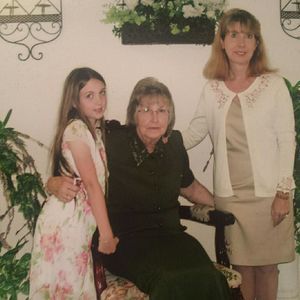 Meet your Posher, Leah